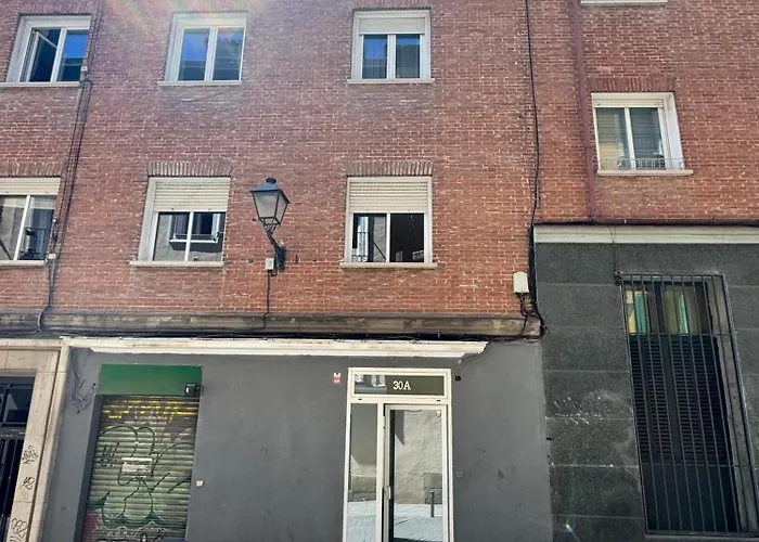 AR Lavapiés acogedor apartamento con patio